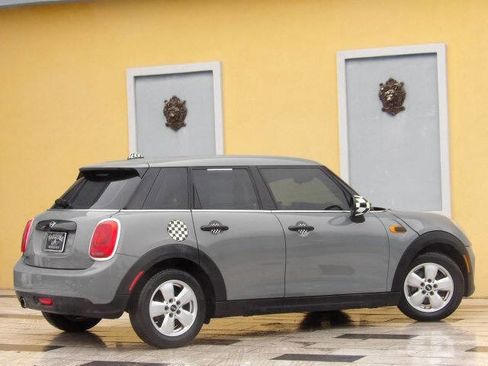 Used 2019 MINI Cooper 4-Door Hardtop image 10