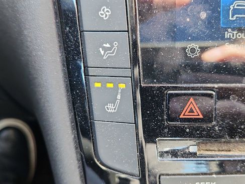 Used 2021 INFINITI QX50 Luxe w/ Accent Package image 20