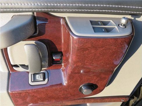 Used 2020 GMC Savana 2500 w/ Enhanced Convenience Package image 33