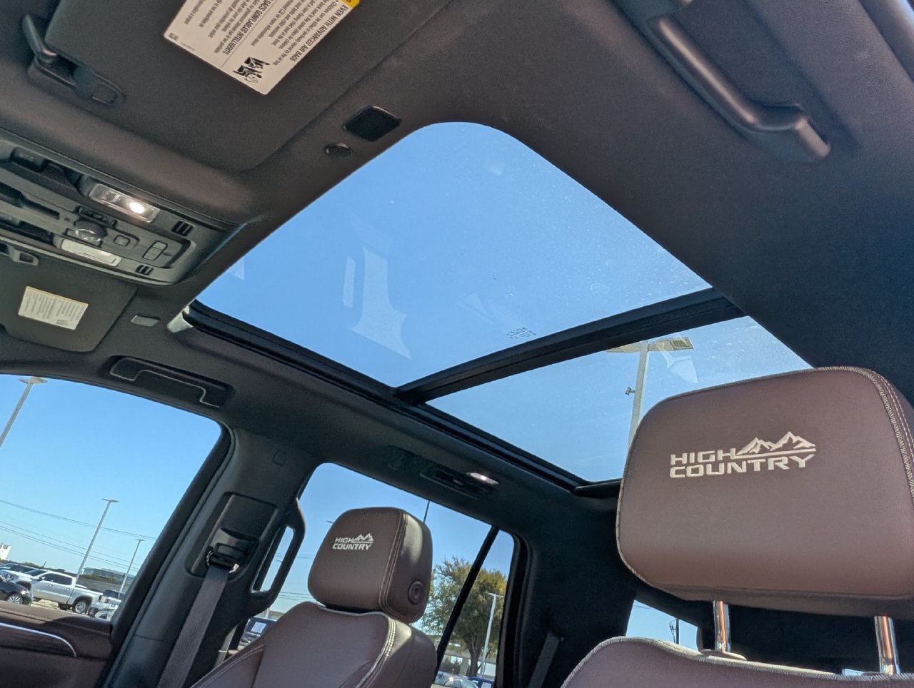 Used 2023 Chevrolet Tahoe High Country AWD/4WD image 25