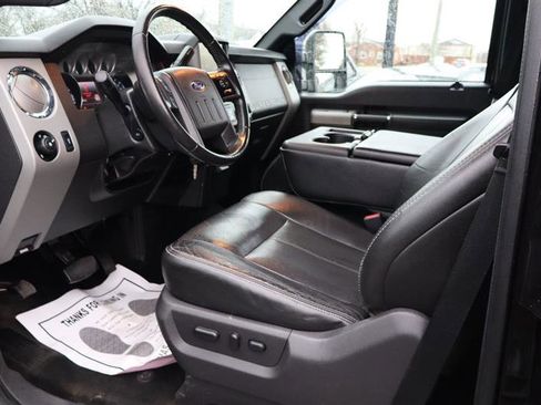 Used 2013 Ford F250 Lariat w/ Chrome Pkg image 12