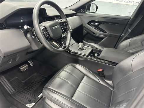 Used 2024 Land Rover Range Rover Evoque Dynamic SE AWD/4WD image 2