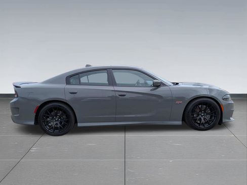 Used 2019 Dodge Charger Scat Pack w/ Dynamics Package RWD image 6