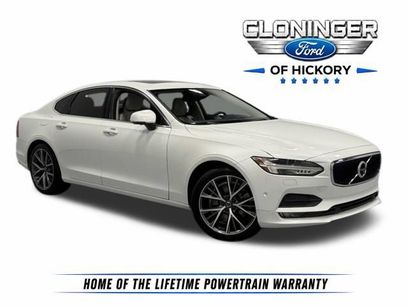 Used 2017 Volvo S90 T6 Momentum w/ Vision Package