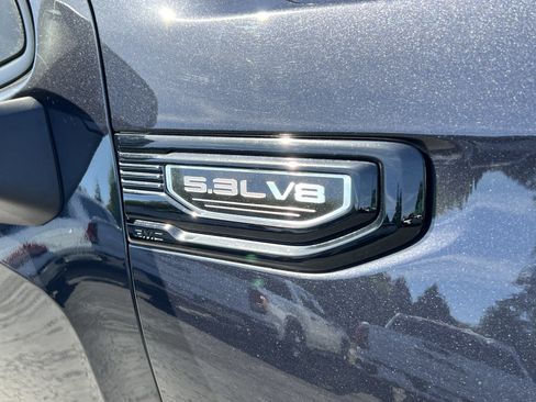 Used 2022 GMC Sierra 1500 Elevation w/ X31 Off-Road Package AWD/4WD image 10