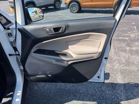 Used 2020 Ford EcoSport S AWD/4WD image 34