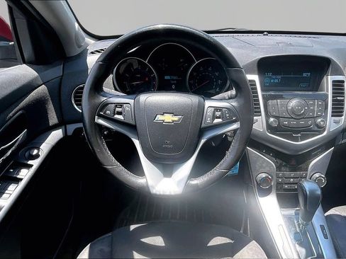 Used 2014 Chevrolet Cruze LT FWD image 8