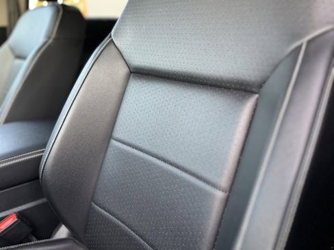 Used 2022 Volkswagen Atlas SE image 19