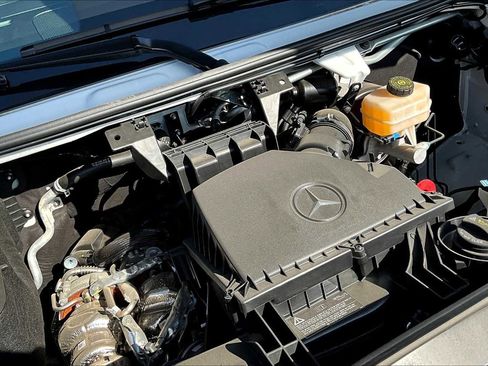 Used 2025 Mercedes-Benz Sprinter 2500 image 18