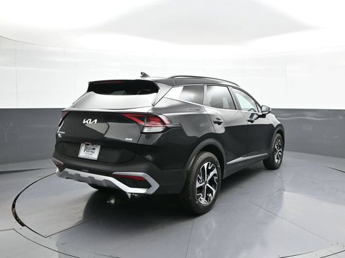 Certified 2025 Kia Sportage EX w/ EX Premium Package AWD/4WD image 6