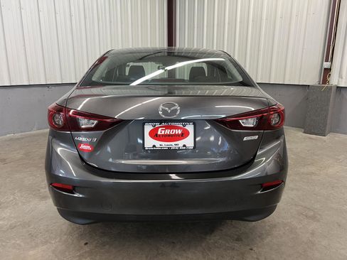 Used 2018 MAZDA MAZDA3 Sport w/ Preferred Equipment Package image 11