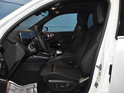 New 2026 BMW X3 xDrive30 w/ Premium Package image 7