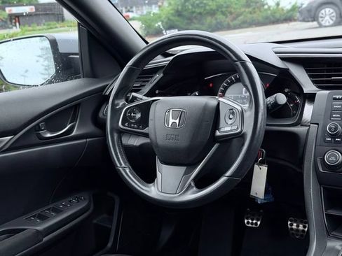 Used 2018 Honda Civic Sport image 20