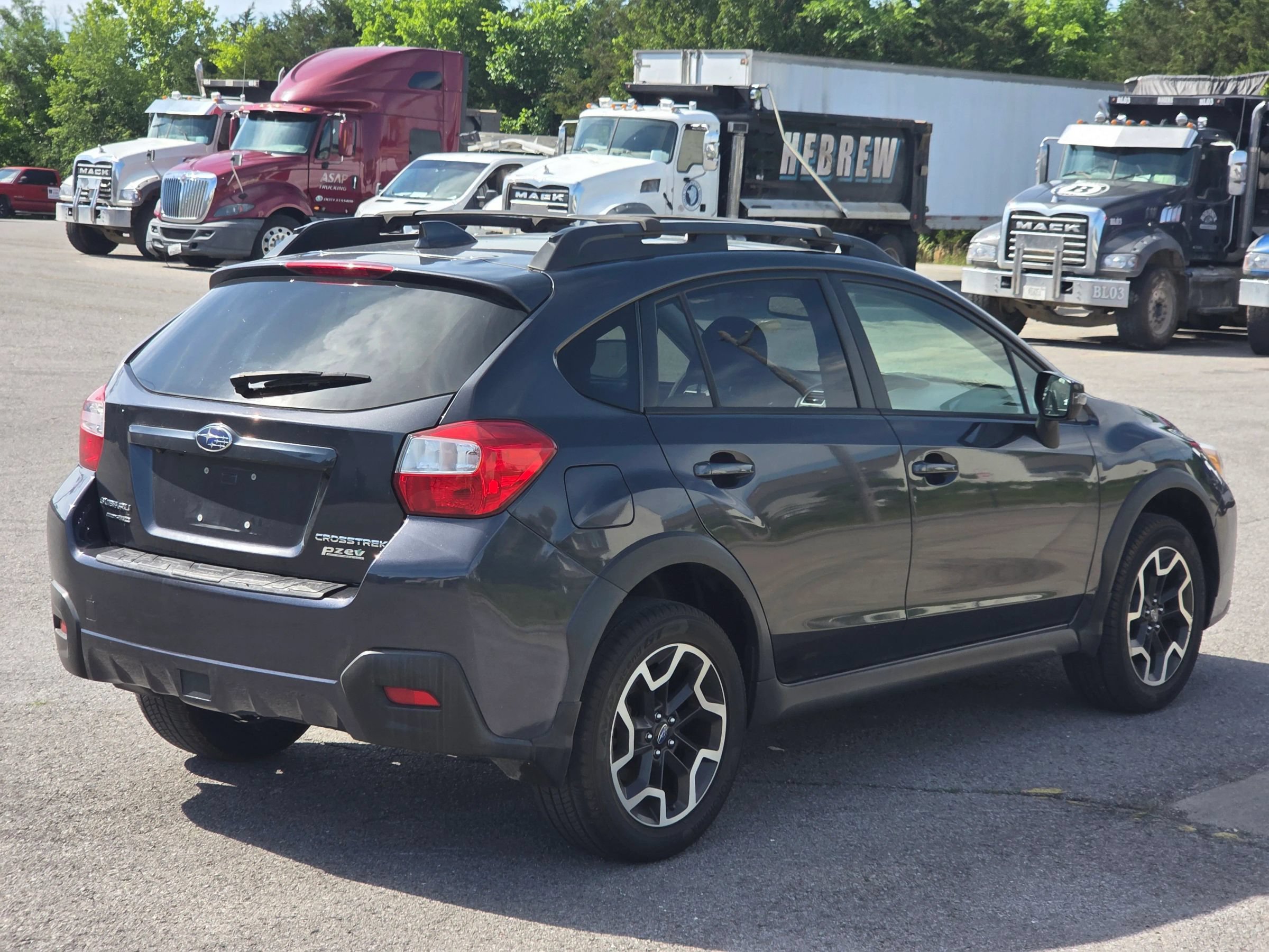 Used 2016 Subaru Crosstrek 2.0i Limited AWD/4WD image 5