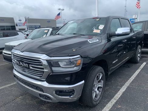 Used 2023 RAM 1500 Laramie AWD/4WD image 7