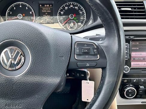 Used 2012 Volkswagen Passat 2.5 SE FWD image 12