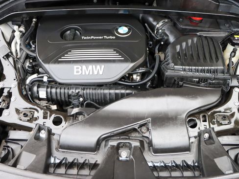 Used 2017 BMW X1 xDrive28i AWD/4WD image 40