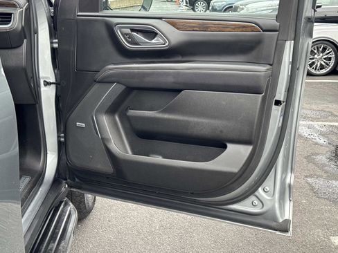 Certified 2023 Chevrolet Suburban Premier image 12