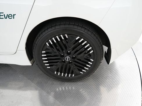 Used 2024 Nissan Leaf SV Plus FWD image 19