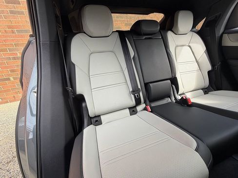 New 2026 Porsche Cayenne S image 20