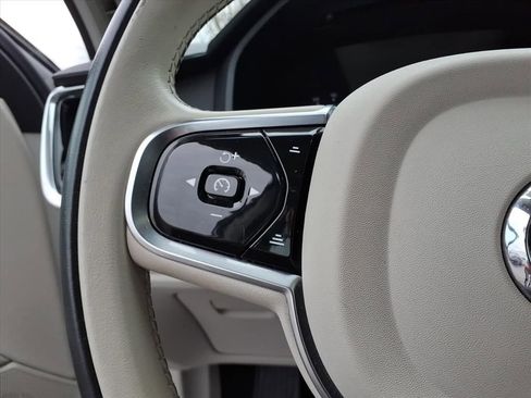 Used 2022 Volvo S90 B6 Inscription w/ Advanced Package image 21