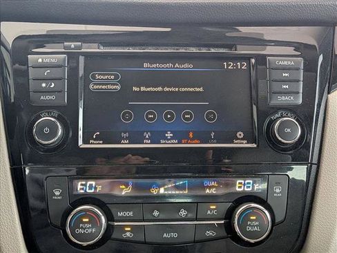 Used 2020 Nissan Rogue Sport SV image 13