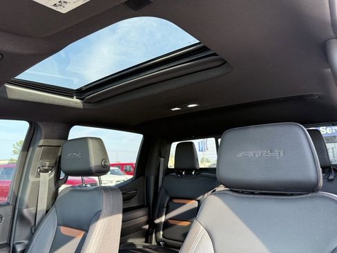 Used 2023 GMC Sierra 1500 AT4 w/ AT4 Preferred Package image 24