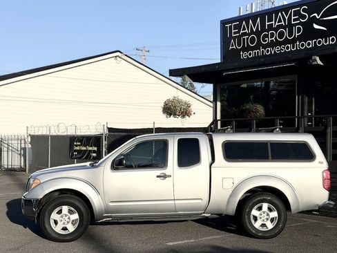 Used 2007 Nissan Frontier SE w/ SE Value Truck Pkg AWD/4WD image 3