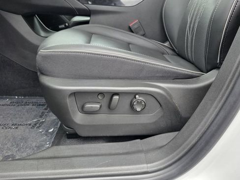 Used 2024 Buick Envision Avenir AWD/4WD image 14
