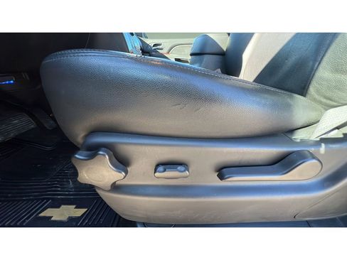 Used 2013 Chevrolet Avalanche LT w/ All-Star Edition image 25