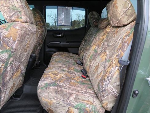 Used 2021 Toyota Tacoma TRD Off-Road image 23