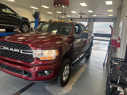 Used 2024 RAM 2500 Big Horn w/ Sport Appearance Package AWD/4WD image 2