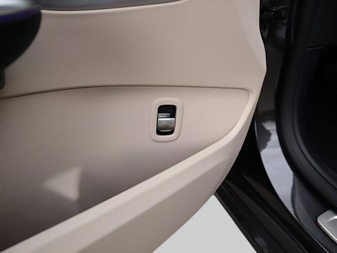 New 2026 Mercedes-Benz C 300 4MATIC Sedan image 27