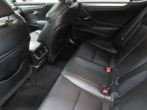 Used 2019 Lexus ES 350 F Sport w/ Accessory Package 2 FWD image 22