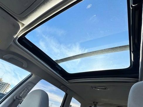 Used 2010 Subaru Forester 2.5X Premium image 31