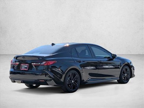 New 2026 Toyota Camry Hybrid image 2