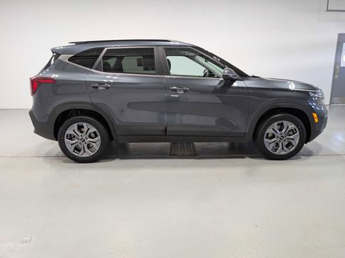 Used 2024 Kia Seltos S AWD/4WD image 7