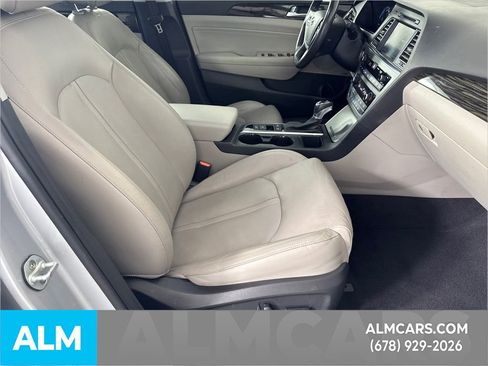 Used 2017 Hyundai Sonata Limited w/ Ultimate Package 02 image 13