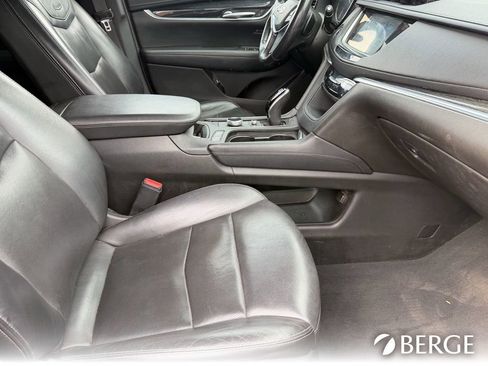 Used 2022 Cadillac XT5 Premium Luxury FWD image 14