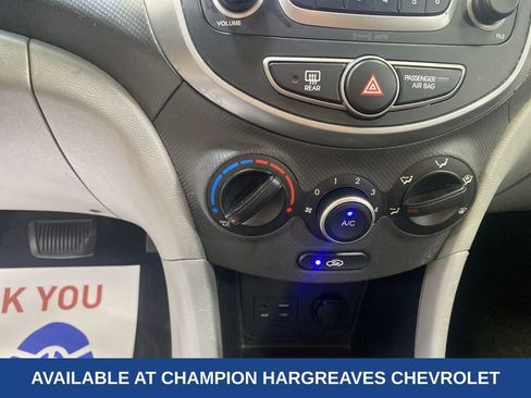 Used 2016 Hyundai Accent SE FWD image 19