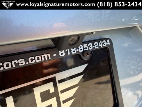 Used 2019 Porsche Panamera image 10