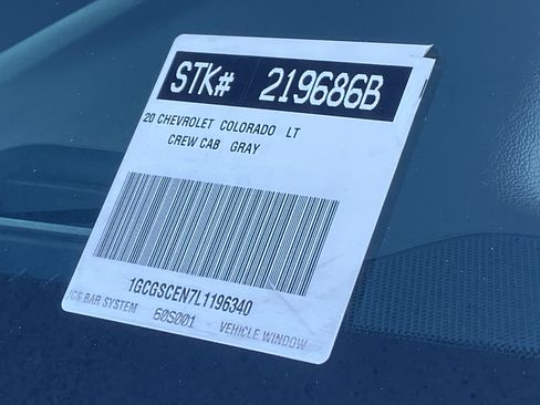 Used 2020 Chevrolet Colorado LT w/ Safety Package image 32