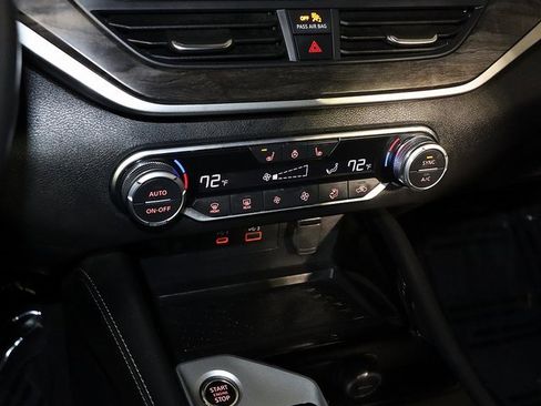 Used 2024 Nissan Altima 2.5 SL image 22