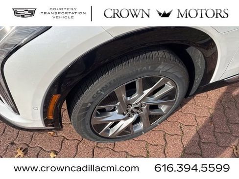 Used 2025 Cadillac Optiq Luxury 1 w/ LPO, Floor Liner Package image 4