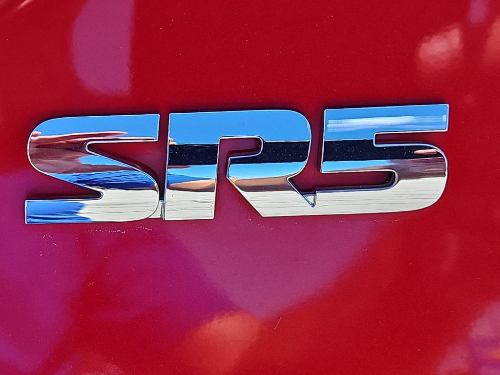 Used 2023 Toyota Tacoma SR5 AWD/4WD image 25