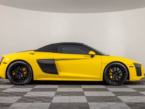 Used 2017 Audi R8 V10 AWD/4WD image 10