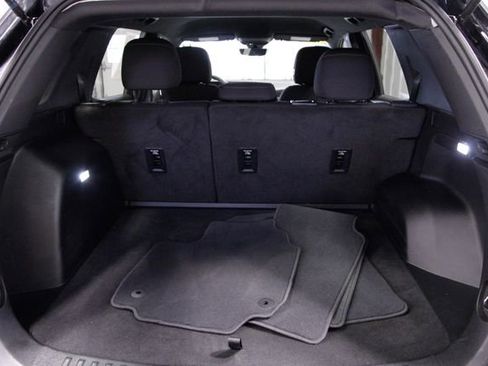 Used 2025 Chevrolet Equinox LT w/ Safety and Technology Package image 20