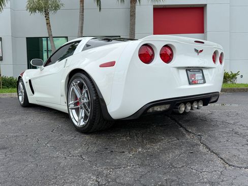 Used 2007 Chevrolet Corvette Z06 w/ Preferred Equipment Group RWD image 15