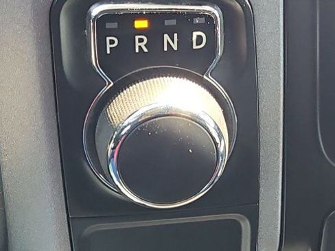Used 2017 RAM 1500 Express RWD image 15