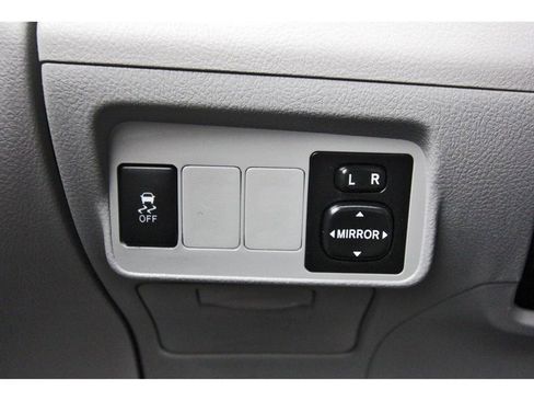 Used 2013 Toyota Corolla L image 19